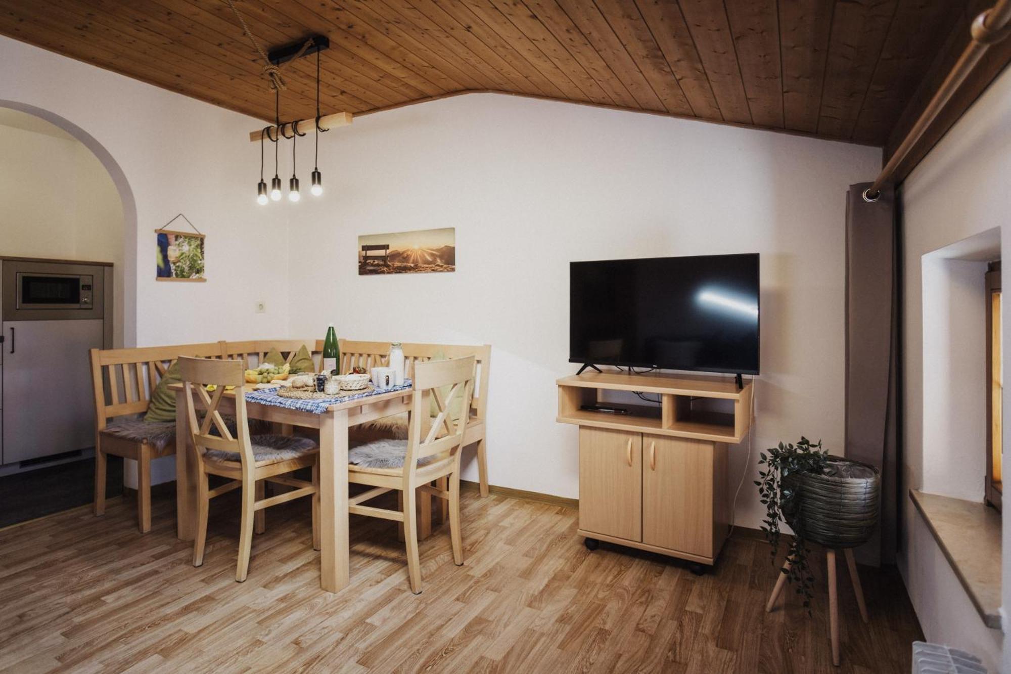 Toellhof Apartments And Farm Natz-Schabs Εξωτερικό φωτογραφία